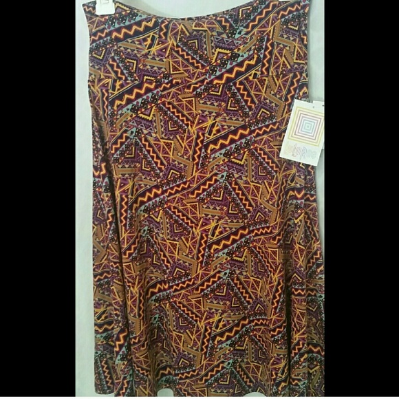 New Lularoe skirt - Picture 2 of 3